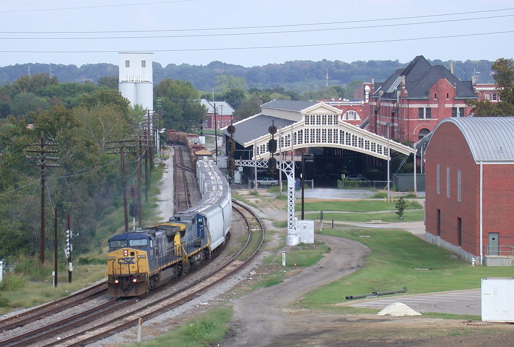 SB freight by the Union terminal